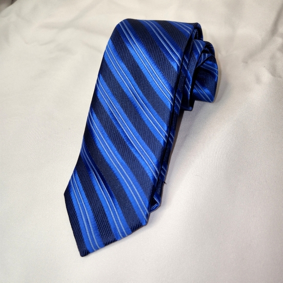 Fascino Fine Men's Tie - Picture 2 of 4